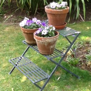 600 Folding Plant Stand